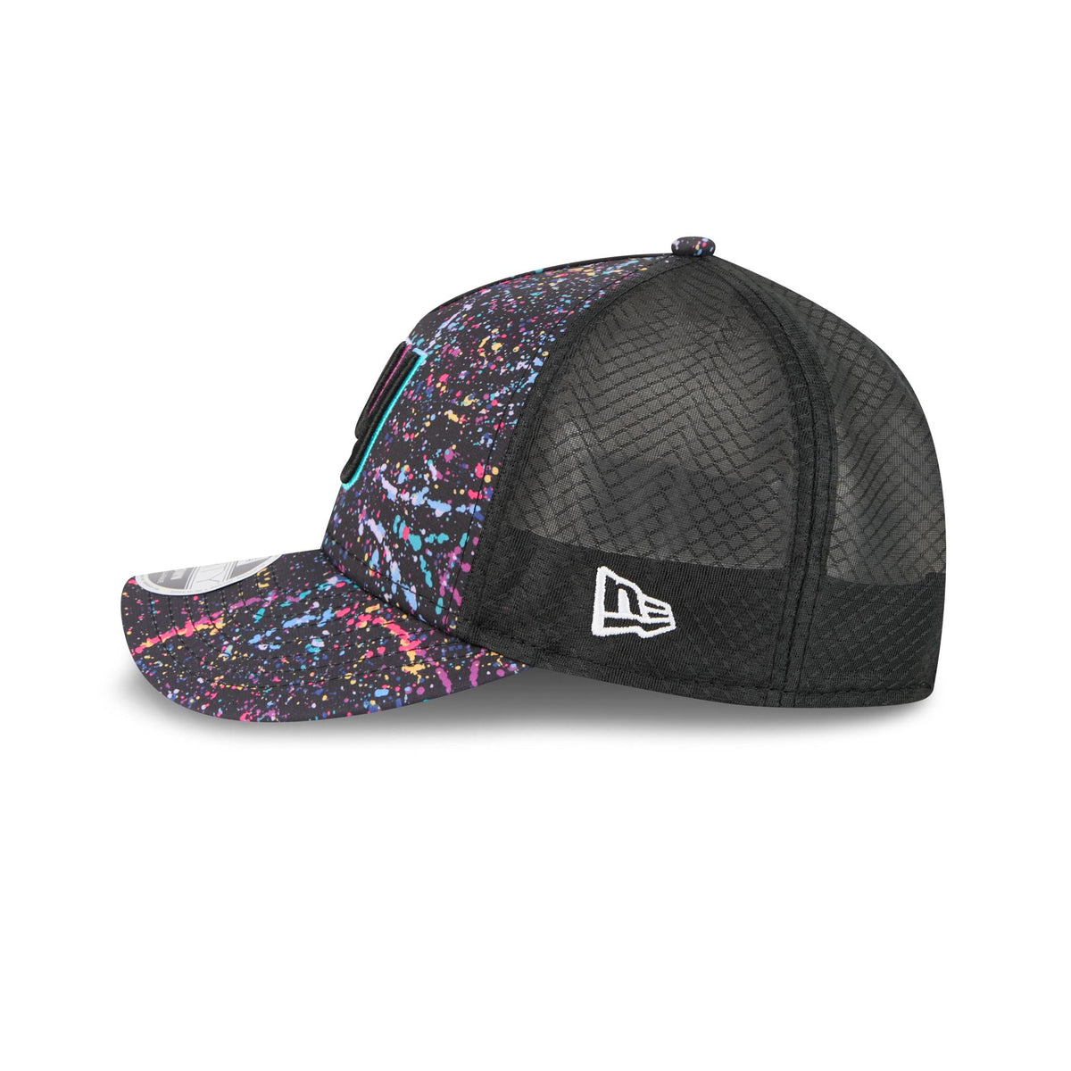 New York Giants 2025 Crucial Catch 9FORTY M-Crown A-Frame Trucker Hat