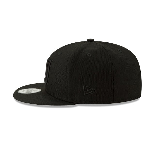 New York Giants Basic Black On Black 9FIFTY Snapback Hat